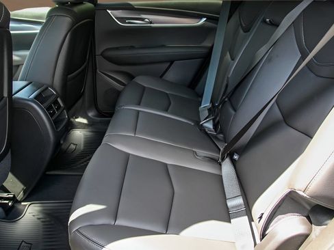Used 2025 Cadillac XT5 Luxury FWD image 20