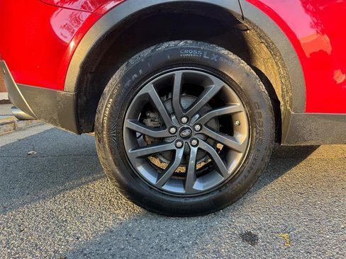 Used 2018 Land Rover Discovery Sport HSE AWD/4WD image 17