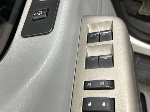 Used 2016 Ford F250 XLT w/ FX4 Off-Road Package AWD/4WD image 9