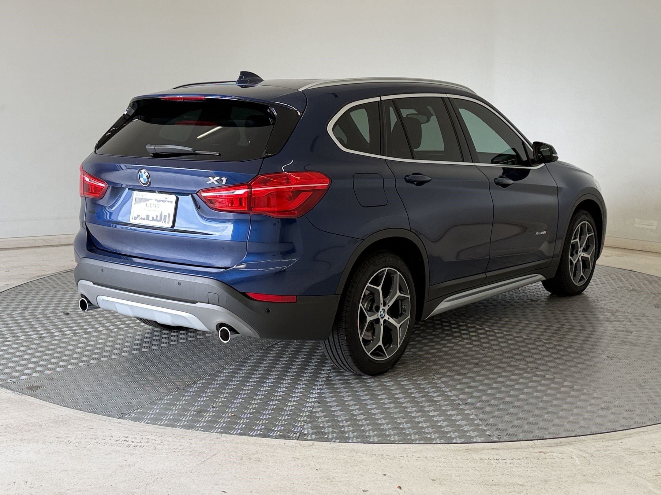 Used 2017 BMW X1 xDrive28i AWD/4WD image 9