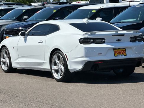 Used 2022 Chevrolet Camaro SS RWD image 6