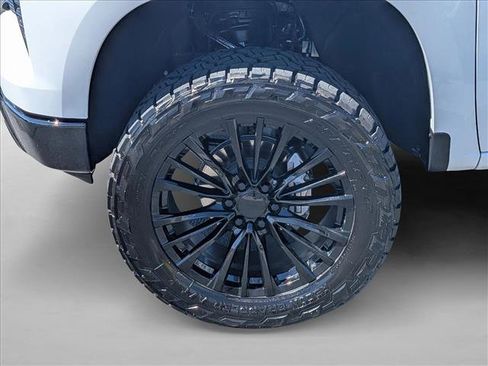 Used 2026 Chevrolet Silverado 1500 LT Trail Boss w/ Convenience Package II image 15