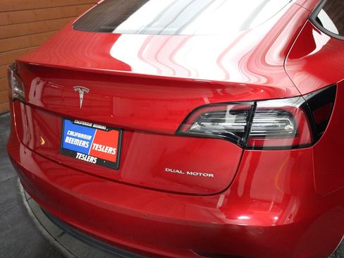 Used 2021 Tesla Model 3 Long Range image 11