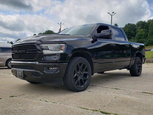Used 2023 RAM 1500 Laramie AWD/4WD image 7