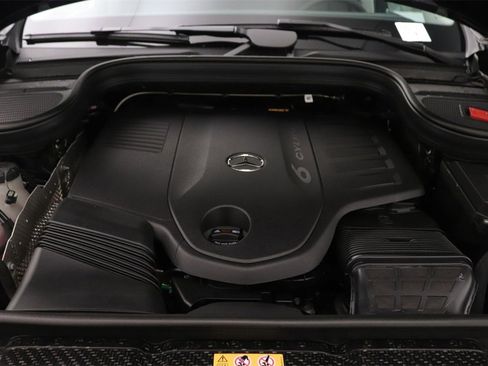 New 2026 Mercedes-Benz GLE 450 4MATIC image 11