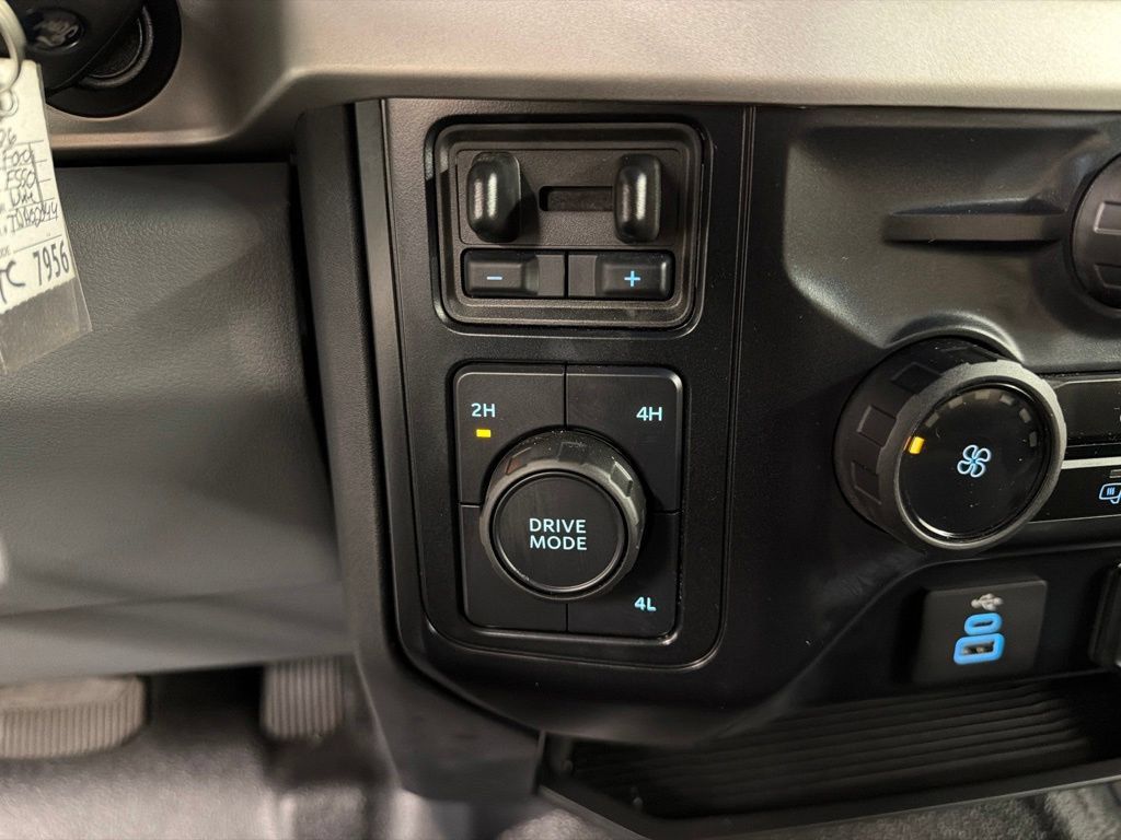 New 2026 Ford F550 4x4 Regular Cab Super Duty image 13