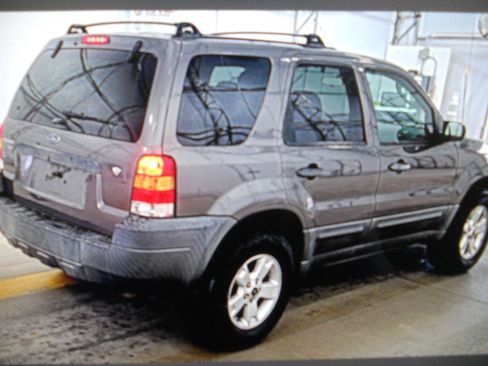 Used 2006 Ford Escape XLT AWD/4WD image 25