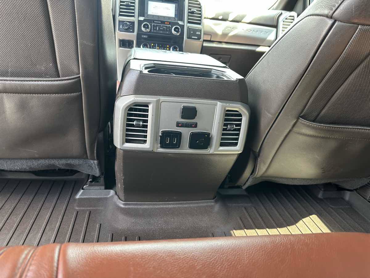 Used 2018 Ford F250 King Ranch w/ King Ranch Ultimate Package AWD/4WD image 11