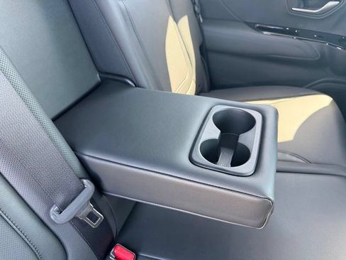 Used 2025 Hyundai Santa Cruz SEL FWD image 37
