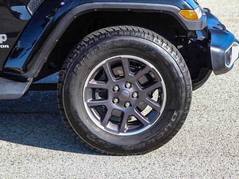 Used 2021 Jeep Gladiator Overland w/ Popular Equipment Package image 13