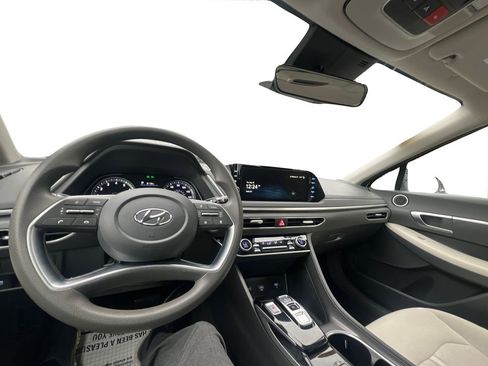 Used 2023 Hyundai Sonata SEL w/ Preferred Accessory Package image 13