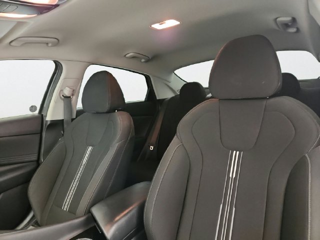 Used 2021 Hyundai Elantra SEL w/ Convenience Package FWD image 10