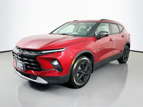 New 2025 Chevrolet Blazer LT w/ Midnight/Sport Edition image 3