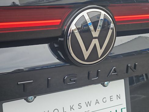 New 2026 Volkswagen Tiguan SE R-Line AWD/4WD image 27