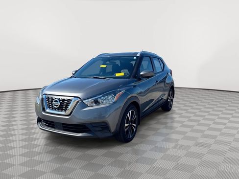 Used 2020 Nissan Kicks SV FWD image 5