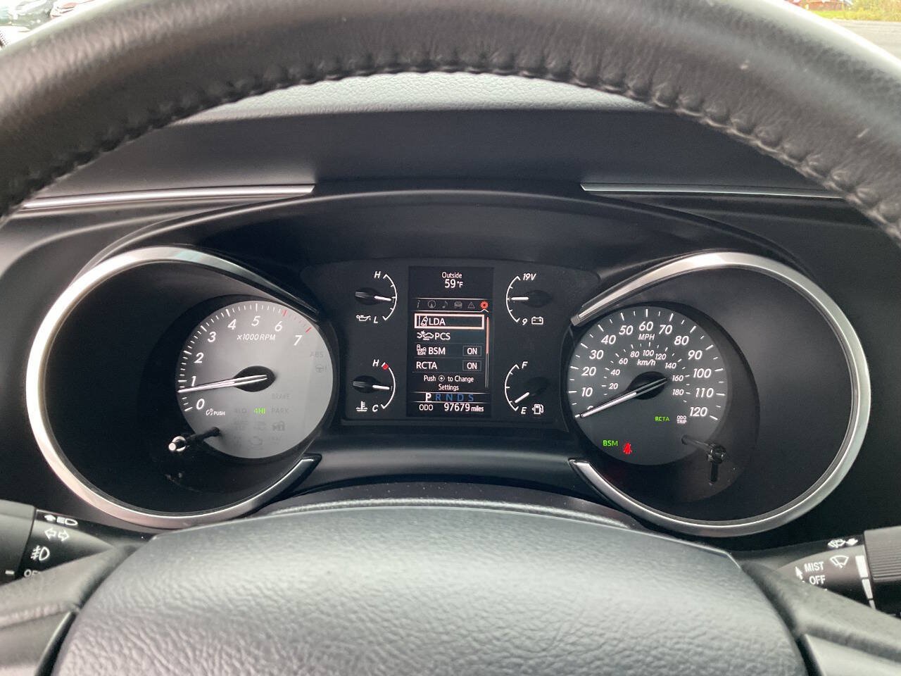Used 2018 Toyota Sequoia Limited w/ Safety & Convenience Package AWD/4WD image 20