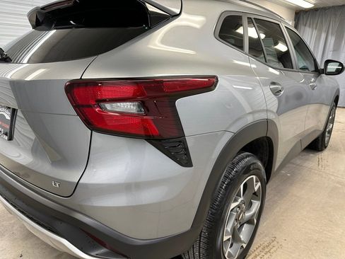 Certified 2024 Chevrolet Trax LT w/ Driver Confidence Package image 23