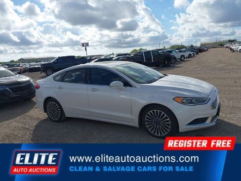 Used 2018 Ford Fusion SE w/ Fusion SE Technology Package image 25
