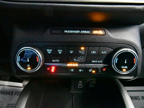 Used 2024 Ford Escape Active image 17