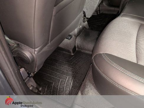 Used 2016 Chevrolet Trax LT w/ LT Sun and Sound Package image 29