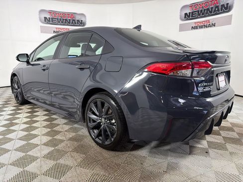 Used 2024 Toyota Corolla SE FWD image 5