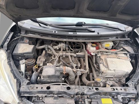 Used 2014 Toyota Prius C One FWD image 13