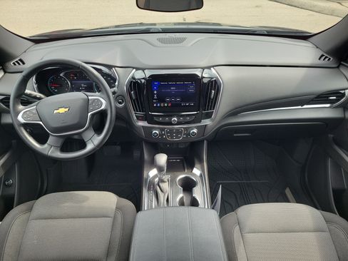 Used 2023 Chevrolet Traverse LT FWD image 9