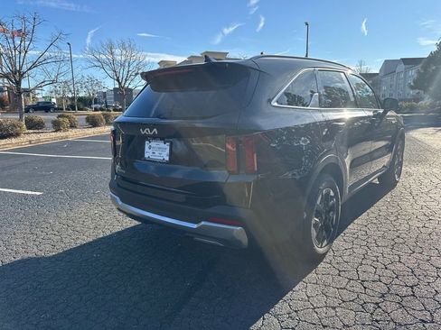 New 2026 Kia Sorento S FWD image 7
