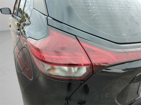 Certified 2021 Nissan Kicks S image 41