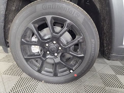 New 2026 Jeep Compass Latitude image 8