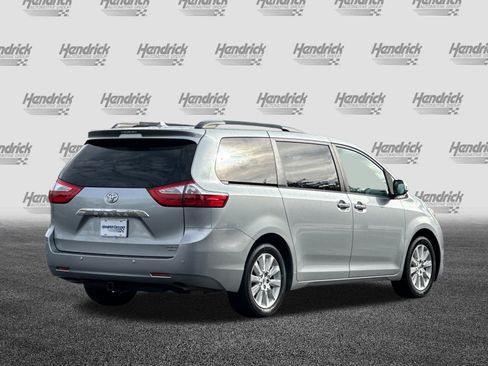 Used 2015 Toyota Sienna Limited Premium image 5