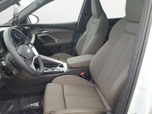 New 2025 Audi Q5 Prestige image 12