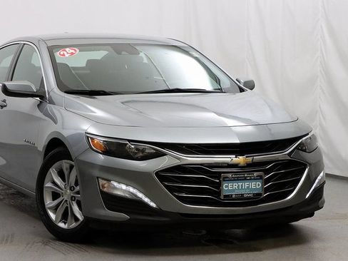Used 2024 Chevrolet Malibu LT FWD image 3