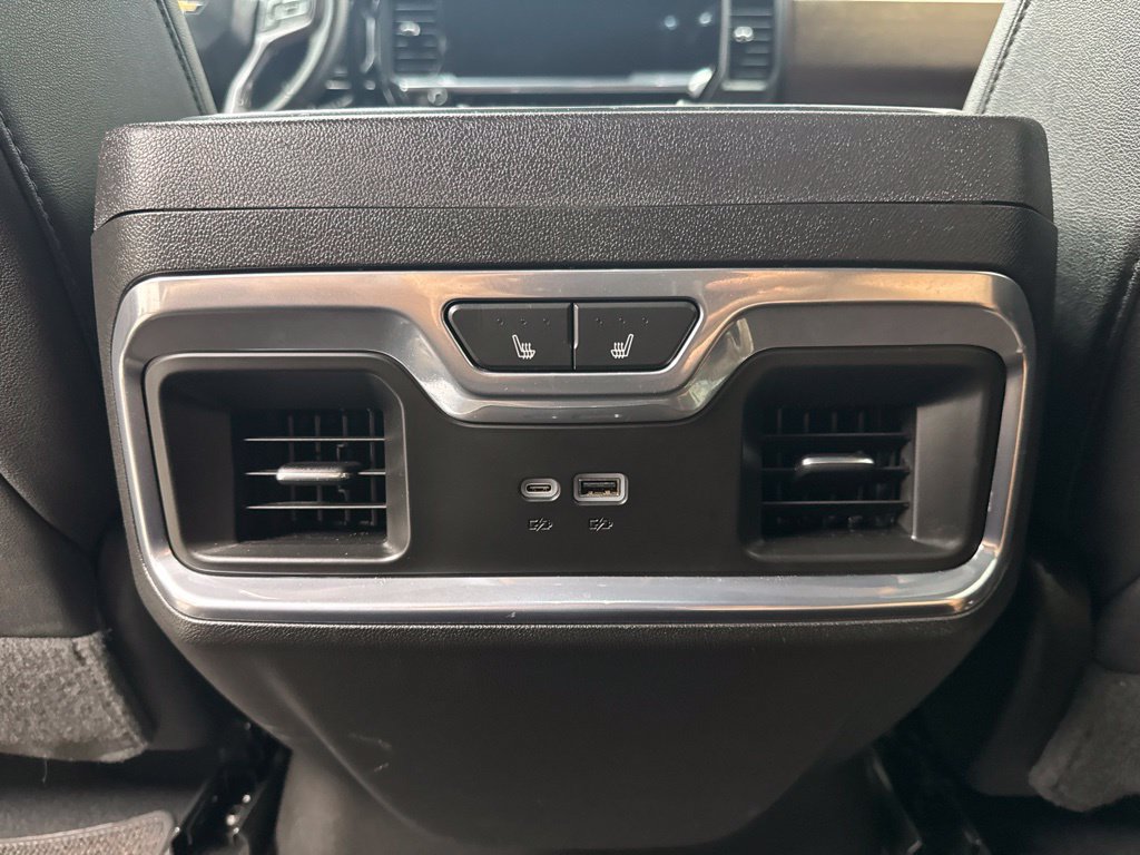 Used 2024 Chevrolet Silverado 2500 High Country AWD/4WD image 31