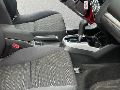 Used 2017 Honda Fit LX image 19