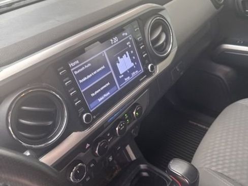 Used 2021 Toyota Tacoma SR5 w/ Technology Package image 7