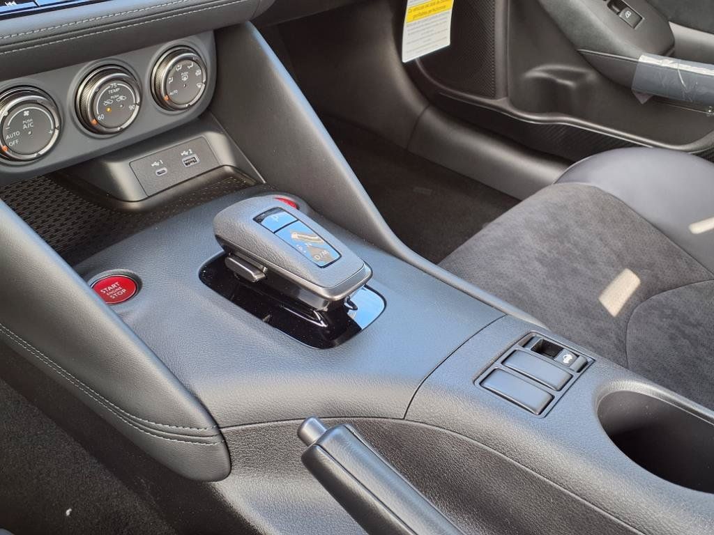 New 2025 Nissan Z NISMO w/ Floor Mat Package RWD image 21