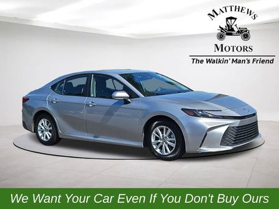 Used 2025 Toyota Camry SE