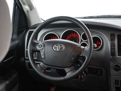 Used 2010 Toyota Sequoia SR5 AWD/4WD image 15