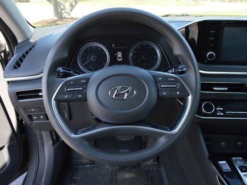 Used 2021 Hyundai Sonata SEL w/ Winter Weather Package FWD image 10