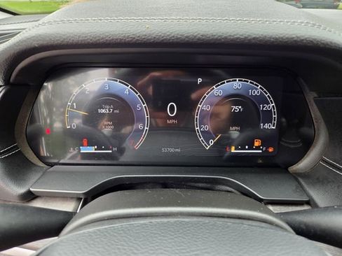 Used 2023 Jeep Grand Cherokee L Limited AWD/4WD image 30