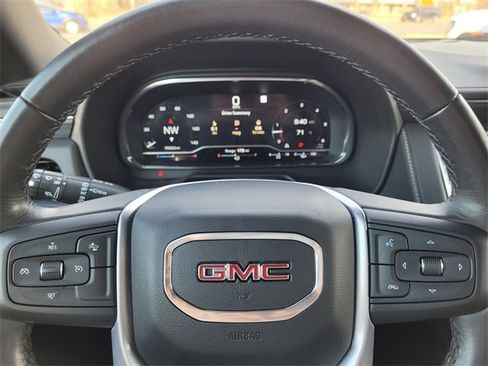 Used 2022 GMC Yukon XL SLT image 18