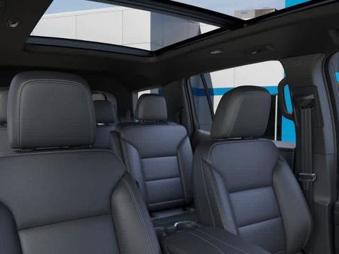 New 2026 Chevrolet Traverse LT w/ Sun and Wheel Package image 24