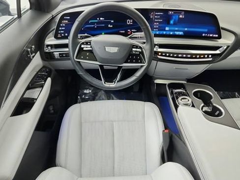 Used 2024 Cadillac Lyriq Sport RWD image 53