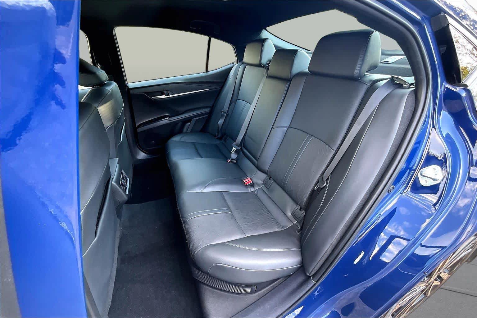 Used 2025 Toyota Camry XSE FWD image 20