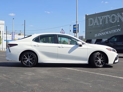 Used 2023 Toyota Camry SE image 22