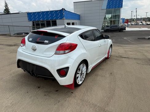Used 2016 Hyundai Veloster Turbo FWD image 8