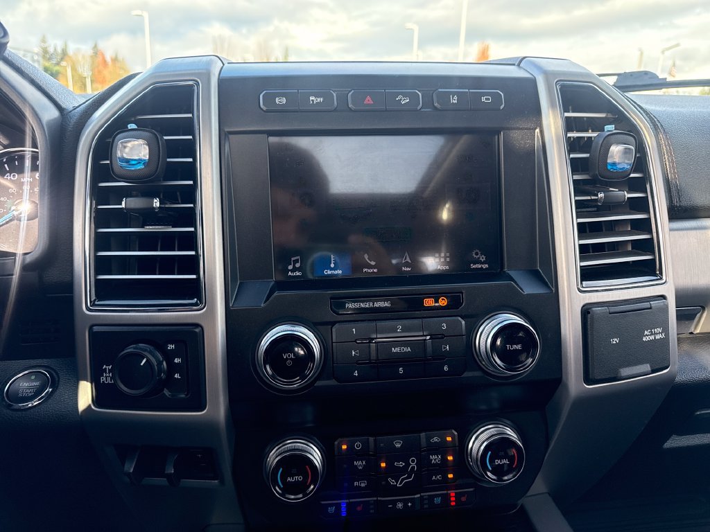 Certified 2019 Ford F250 Platinum w/ Platinum Ultimate Package AWD/4WD image 29