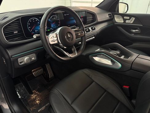 Certified 2023 Mercedes-Benz GLS 450 4MATIC image 4