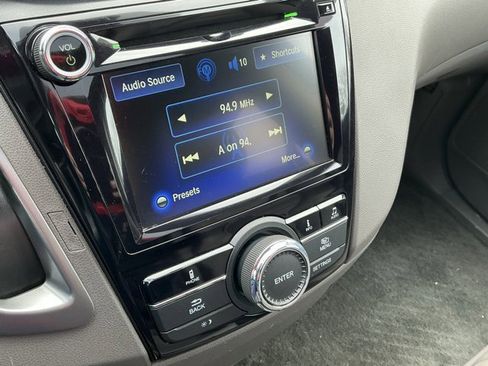 Used 2017 Honda Odyssey EX-L image 24